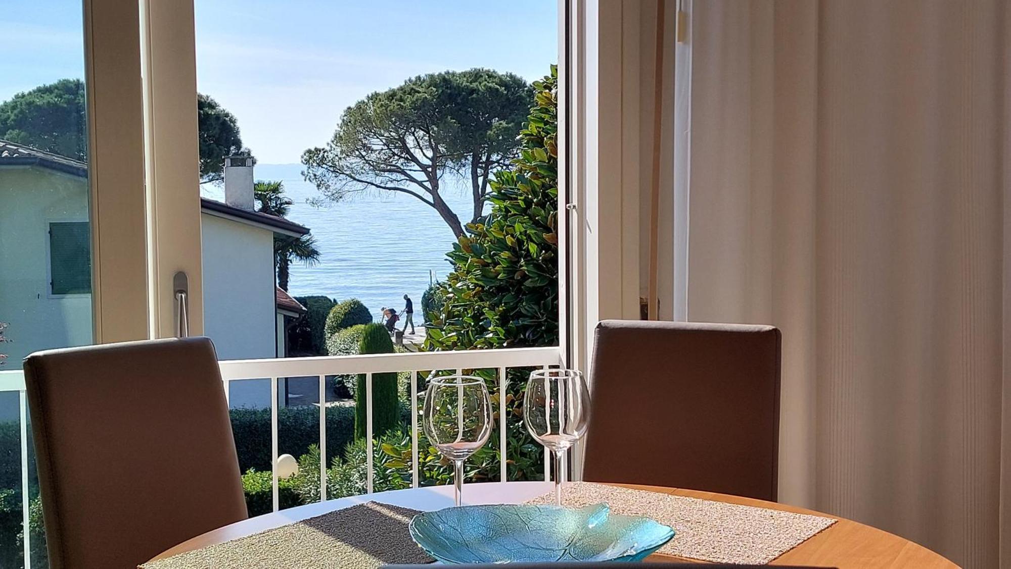 Betulla Lake View Apartment Lazise Exterior photo